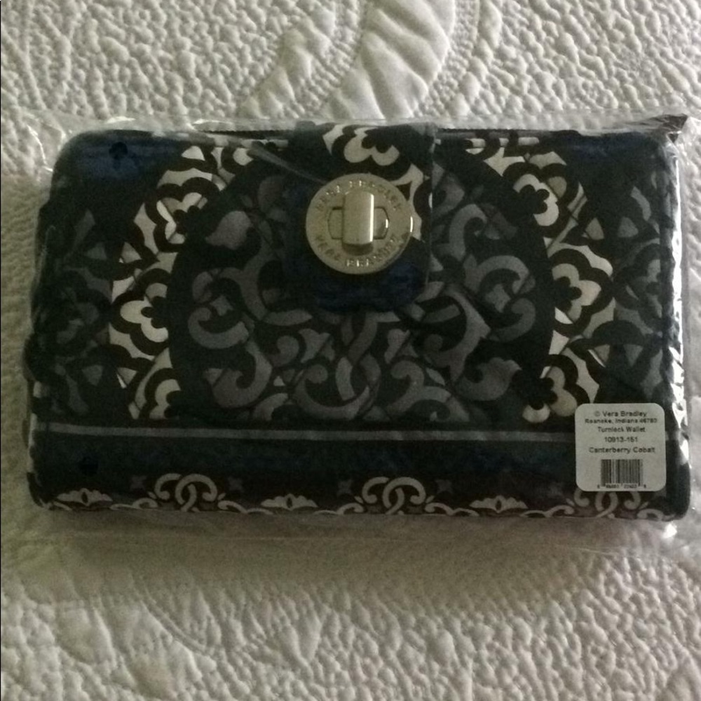 Brand new Vera Bradley wallet